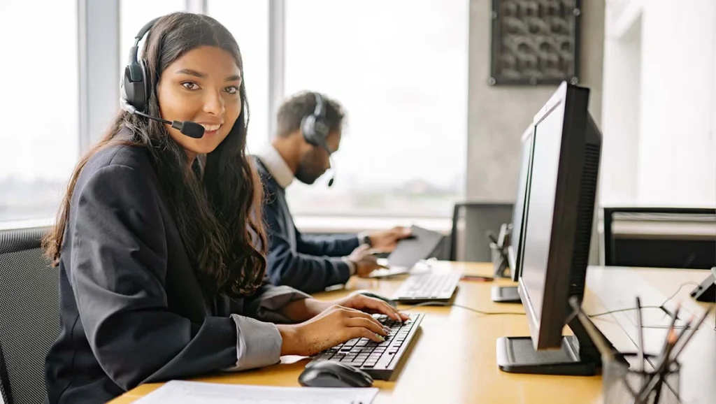 Call Center Solutions 7 call center 2