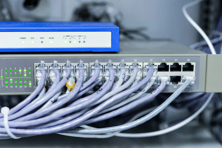 Network Solutions 13 network switch with cables 1137 6